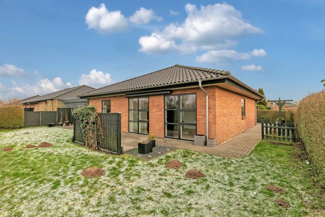 Landlystvej 28, Tarp, 6715 Esbjerg N